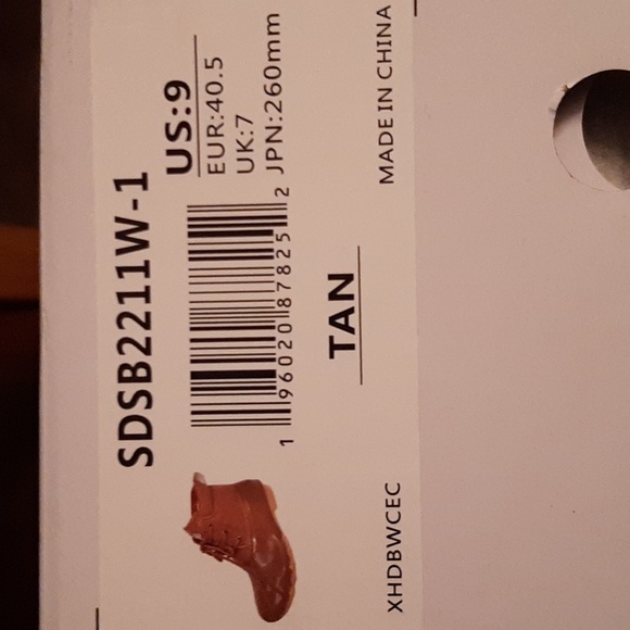 Boots - Picture 5 of 5